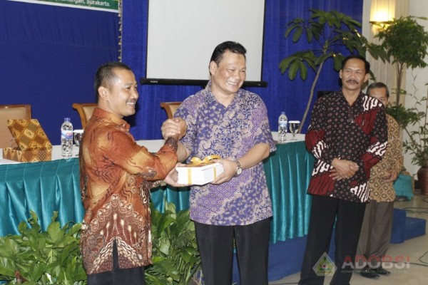 Ketua ADOBSI dan Kepala Balai Bahasa Jateng